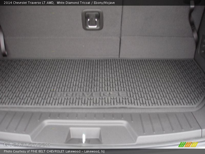 White Diamond Tricoat / Ebony/Mojave 2014 Chevrolet Traverse LT AWD