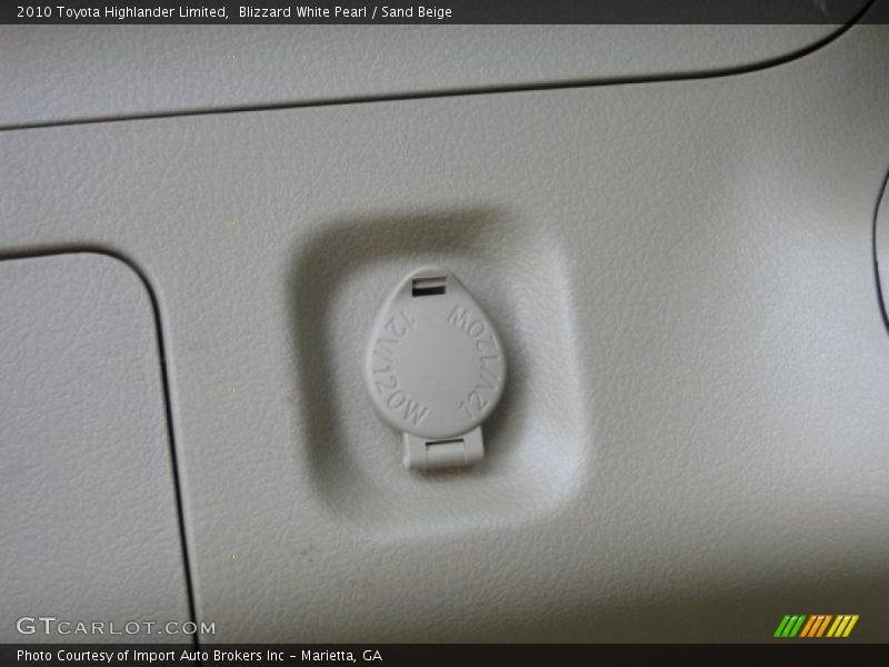 Blizzard White Pearl / Sand Beige 2010 Toyota Highlander Limited