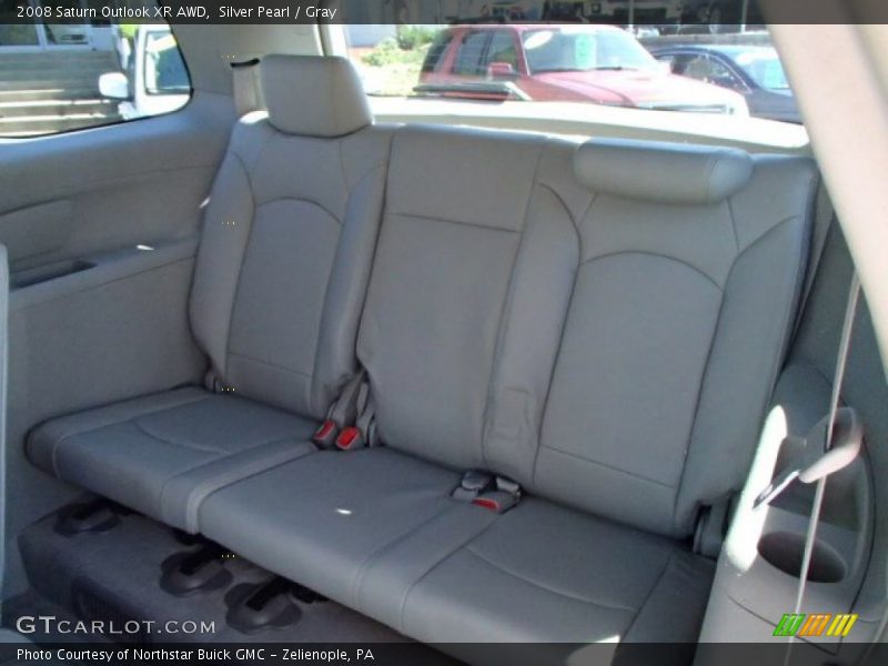 Silver Pearl / Gray 2008 Saturn Outlook XR AWD