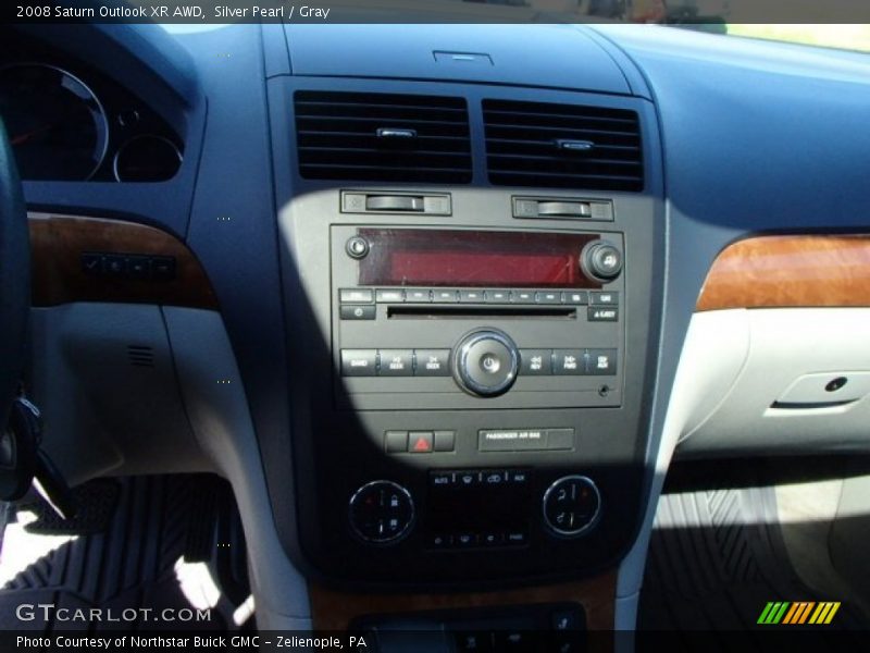 Silver Pearl / Gray 2008 Saturn Outlook XR AWD