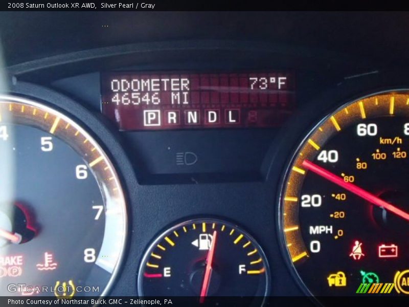 Silver Pearl / Gray 2008 Saturn Outlook XR AWD