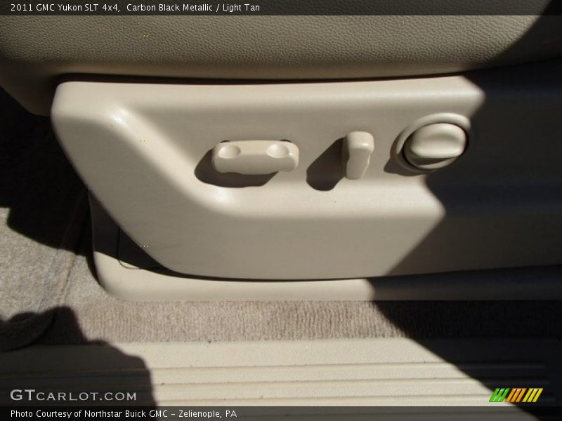 Carbon Black Metallic / Light Tan 2011 GMC Yukon SLT 4x4