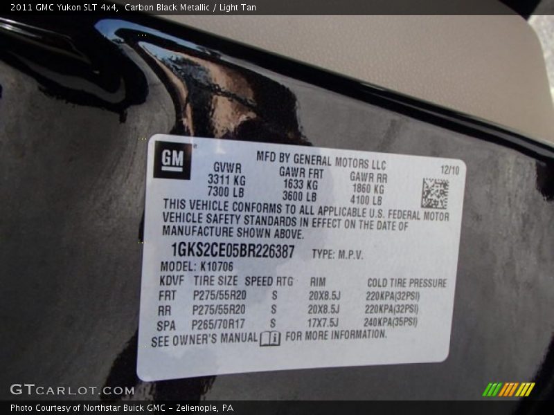 Carbon Black Metallic / Light Tan 2011 GMC Yukon SLT 4x4