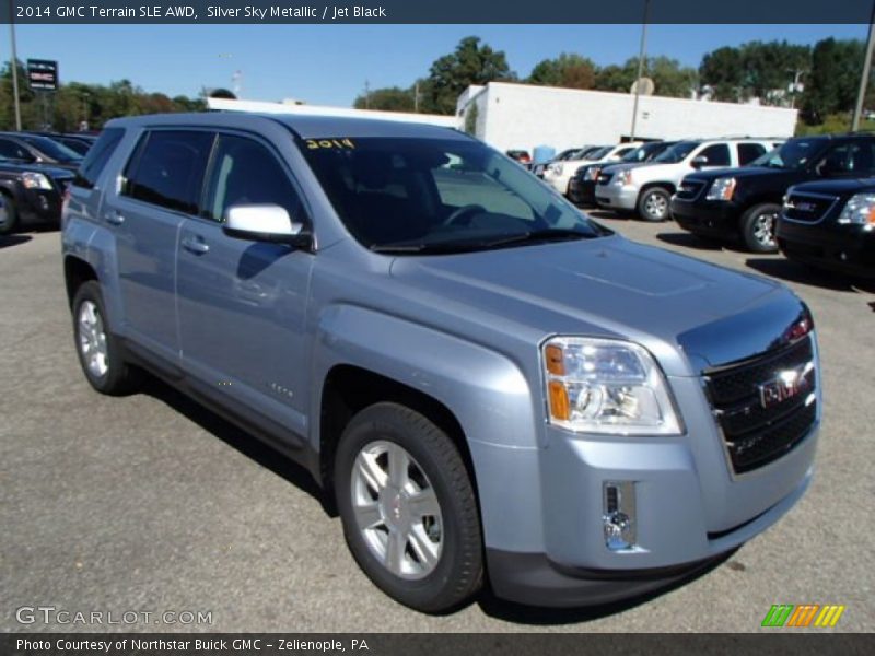 Front 3/4 View of 2014 Terrain SLE AWD