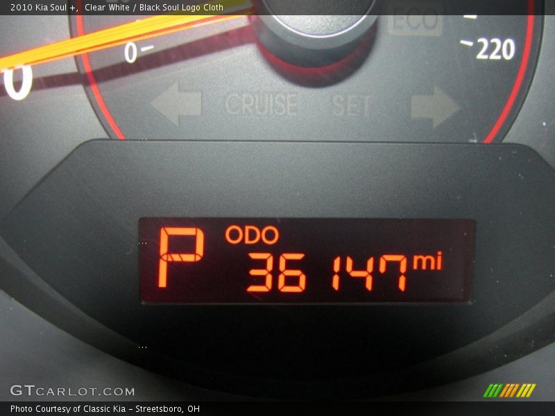 Clear White / Black Soul Logo Cloth 2010 Kia Soul +