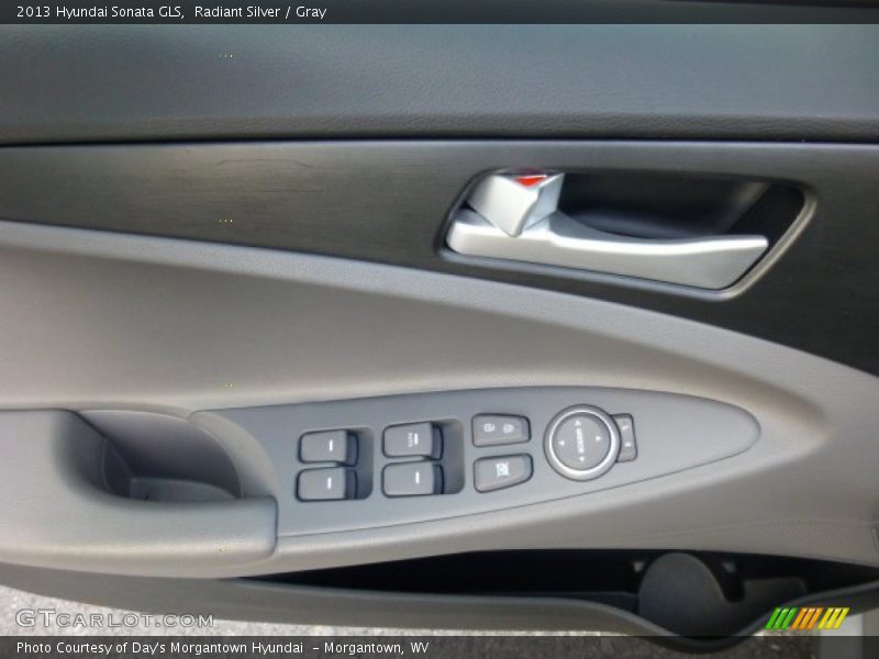 Radiant Silver / Gray 2013 Hyundai Sonata GLS