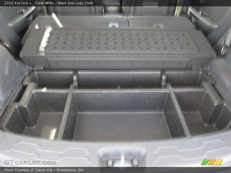 Clear White / Black Soul Logo Cloth 2010 Kia Soul +