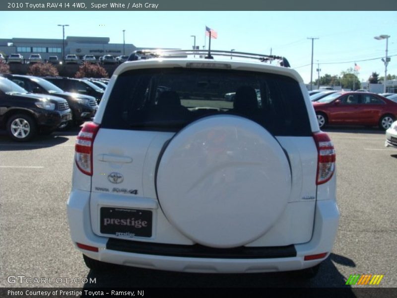 Super White / Ash Gray 2010 Toyota RAV4 I4 4WD