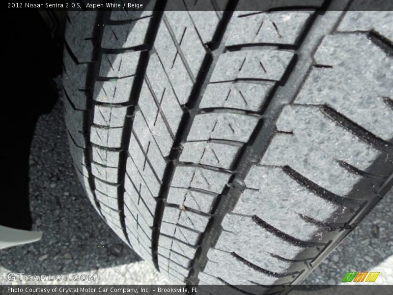 Aspen White / Beige 2012 Nissan Sentra 2.0 S