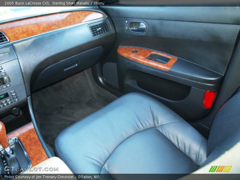 Sterling Silver Metallic / Ebony 2005 Buick LaCrosse CXS