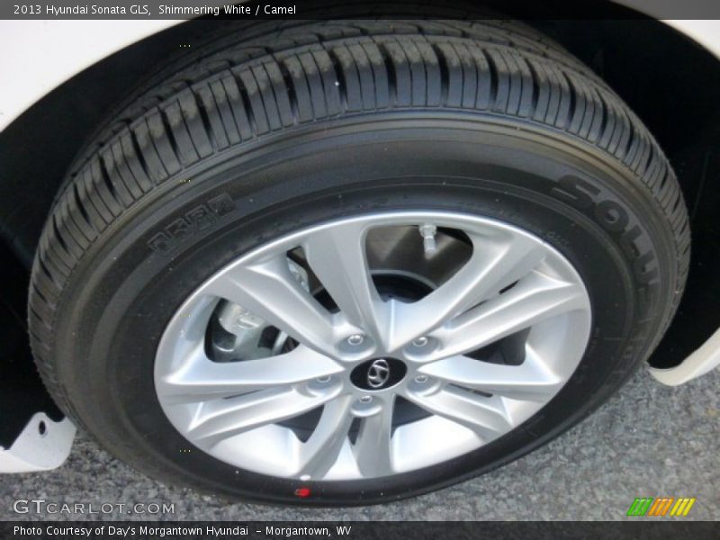 Shimmering White / Camel 2013 Hyundai Sonata GLS