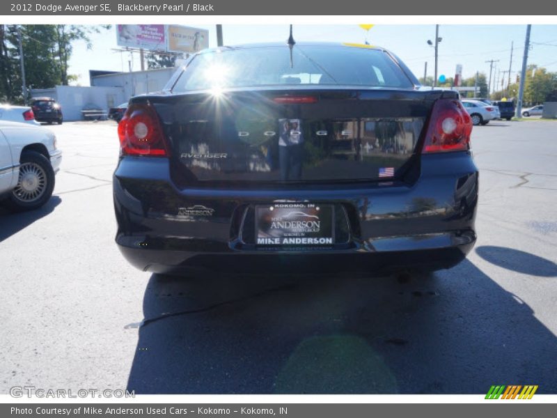 Blackberry Pearl / Black 2012 Dodge Avenger SE