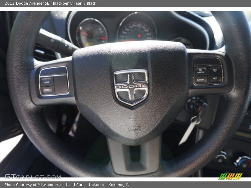 Blackberry Pearl / Black 2012 Dodge Avenger SE