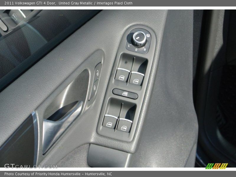 United Gray Metallic / Interlagos Plaid Cloth 2011 Volkswagen GTI 4 Door