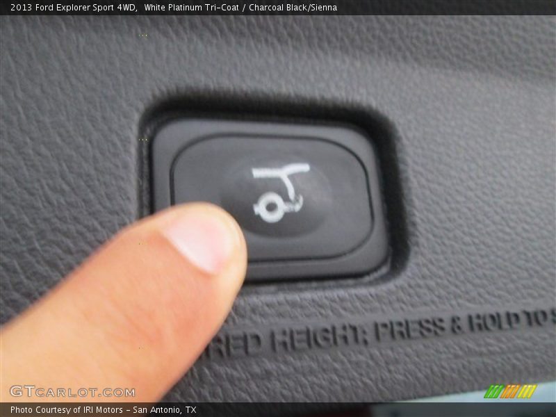 White Platinum Tri-Coat / Charcoal Black/Sienna 2013 Ford Explorer Sport 4WD