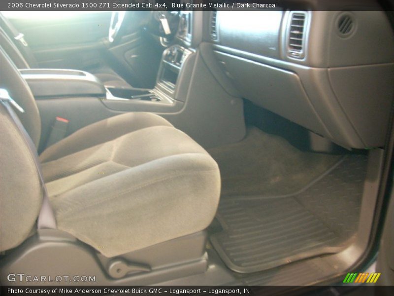 Blue Granite Metallic / Dark Charcoal 2006 Chevrolet Silverado 1500 Z71 Extended Cab 4x4