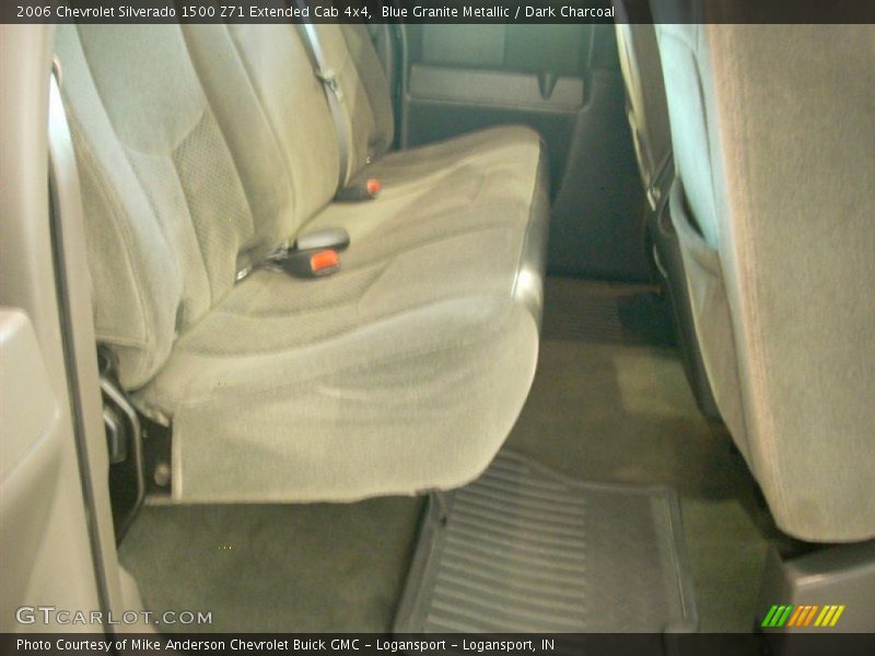 Blue Granite Metallic / Dark Charcoal 2006 Chevrolet Silverado 1500 Z71 Extended Cab 4x4