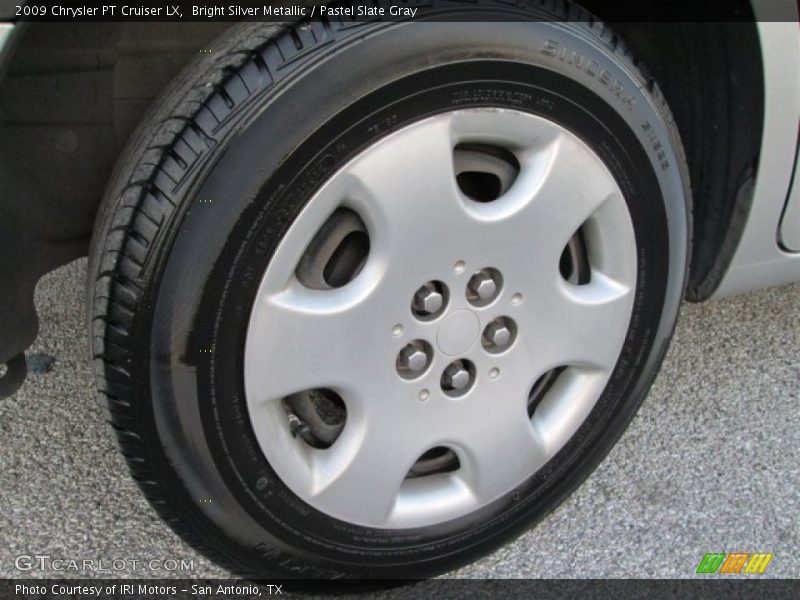 Bright Silver Metallic / Pastel Slate Gray 2009 Chrysler PT Cruiser LX