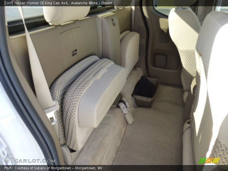Avalanche White / Desert 2005 Nissan Frontier SE King Cab 4x4