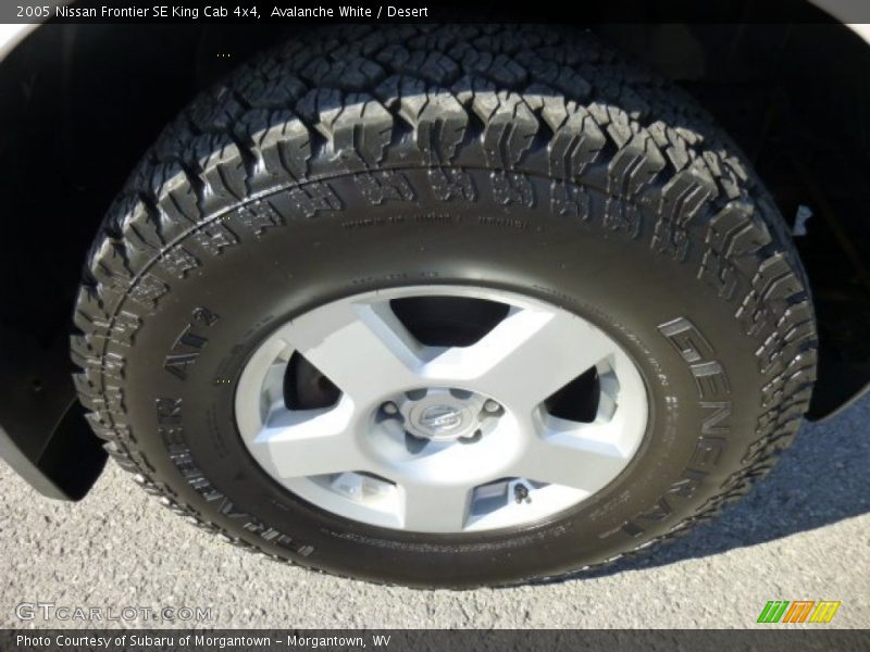 Avalanche White / Desert 2005 Nissan Frontier SE King Cab 4x4