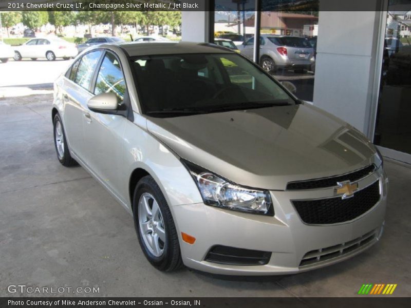 Champagne Silver Metallic / Jet Black 2014 Chevrolet Cruze LT