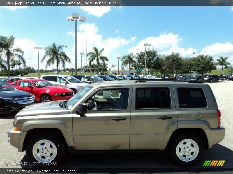 Light Khaki Metallic / Pastel Pebble Beige 2007 Jeep Patriot Sport
