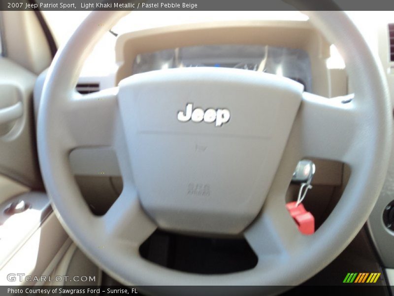 Light Khaki Metallic / Pastel Pebble Beige 2007 Jeep Patriot Sport