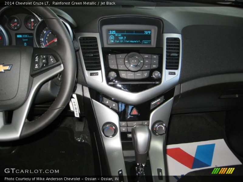 Rainforest Green Metallic / Jet Black 2014 Chevrolet Cruze LT