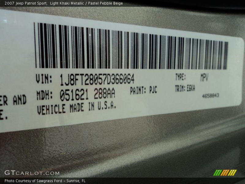 2007 Patriot Sport Light Khaki Metallic Color Code PJC