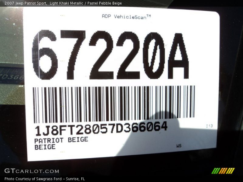 Light Khaki Metallic / Pastel Pebble Beige 2007 Jeep Patriot Sport
