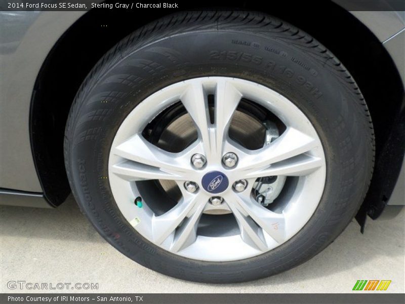 Sterling Gray / Charcoal Black 2014 Ford Focus SE Sedan