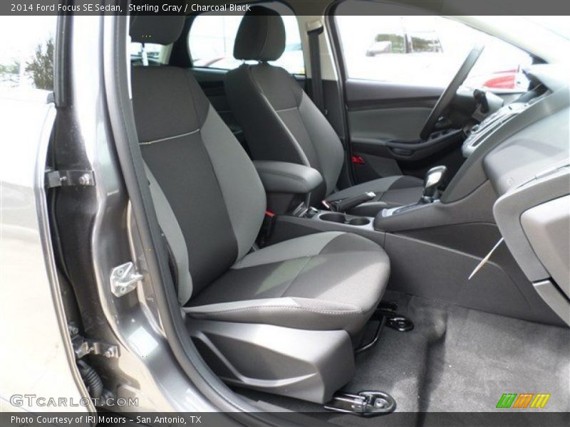 Sterling Gray / Charcoal Black 2014 Ford Focus SE Sedan