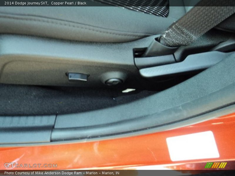 Copper Pearl / Black 2014 Dodge Journey SXT