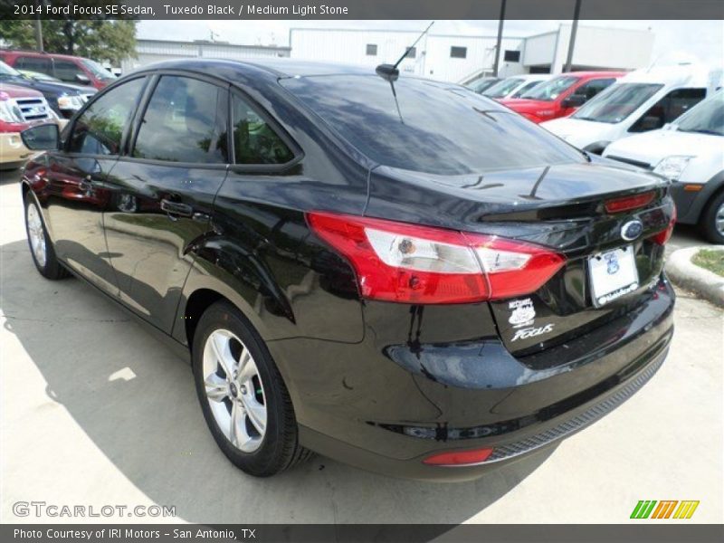 Tuxedo Black / Medium Light Stone 2014 Ford Focus SE Sedan