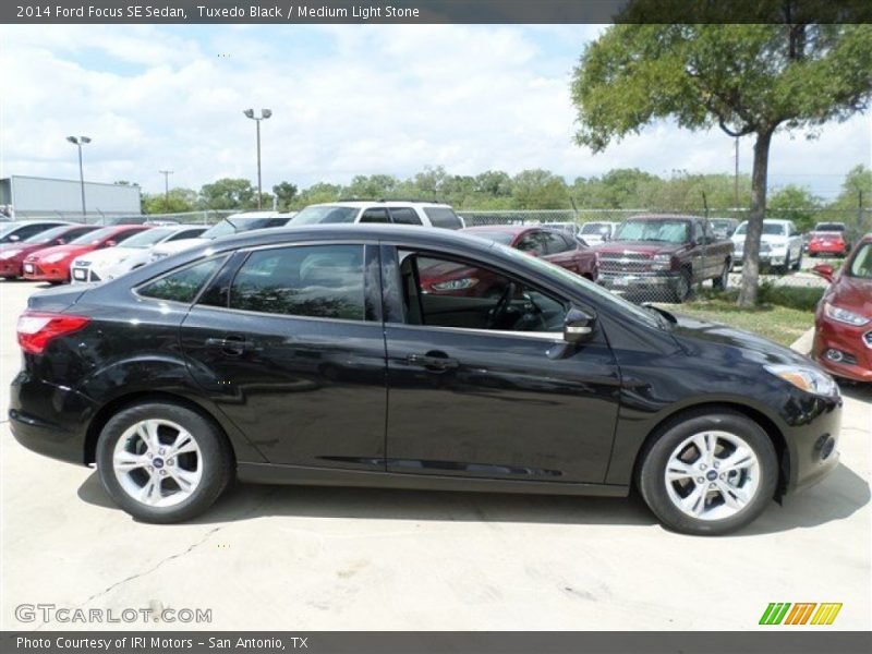Tuxedo Black / Medium Light Stone 2014 Ford Focus SE Sedan