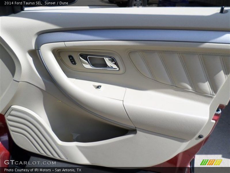 Sunset / Dune 2014 Ford Taurus SEL