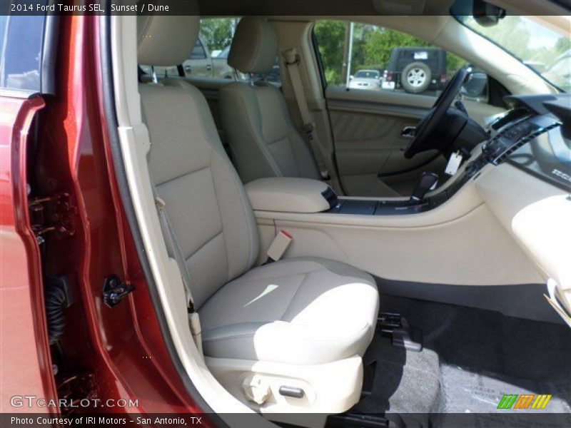 Sunset / Dune 2014 Ford Taurus SEL