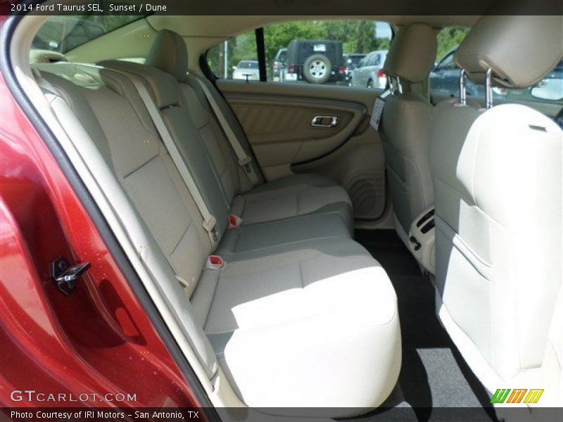 Sunset / Dune 2014 Ford Taurus SEL