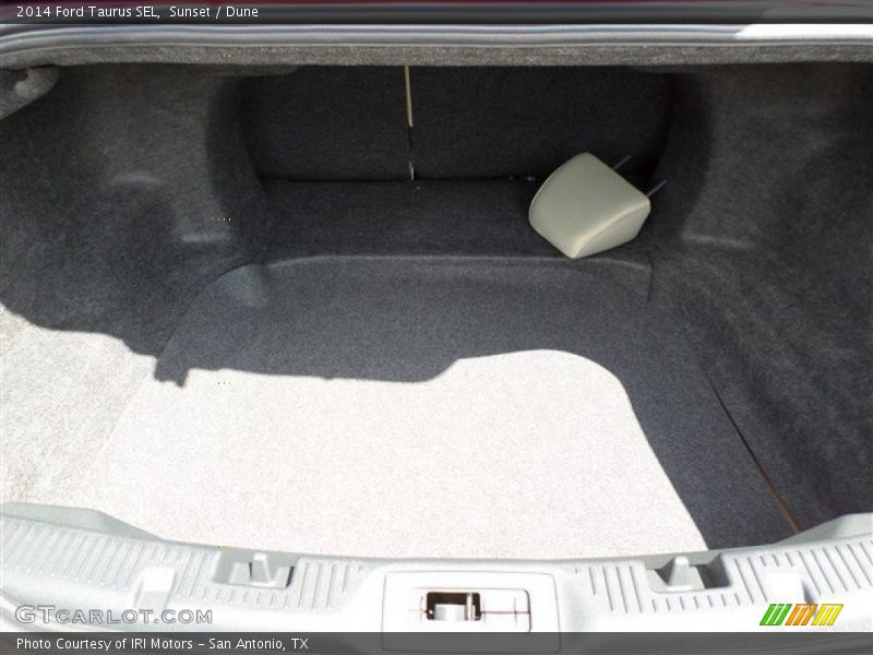 Sunset / Dune 2014 Ford Taurus SEL