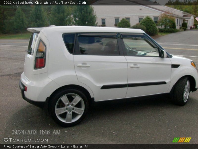 Clear White / Red/Black Sport Cloth 2011 Kia Soul Sport