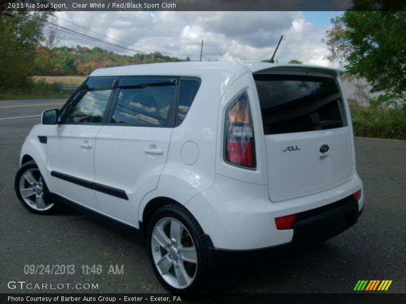 Clear White / Red/Black Sport Cloth 2011 Kia Soul Sport