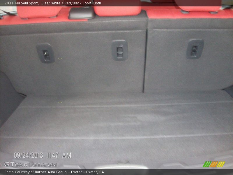 Clear White / Red/Black Sport Cloth 2011 Kia Soul Sport