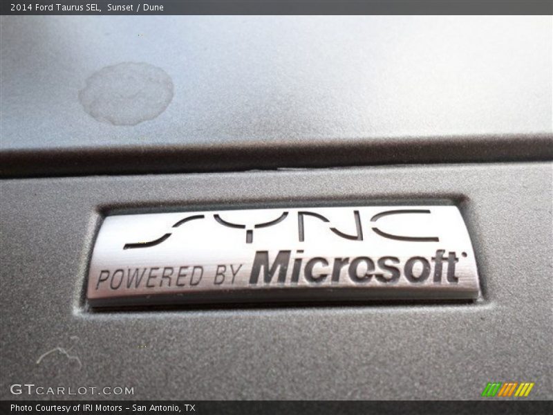 Sunset / Dune 2014 Ford Taurus SEL