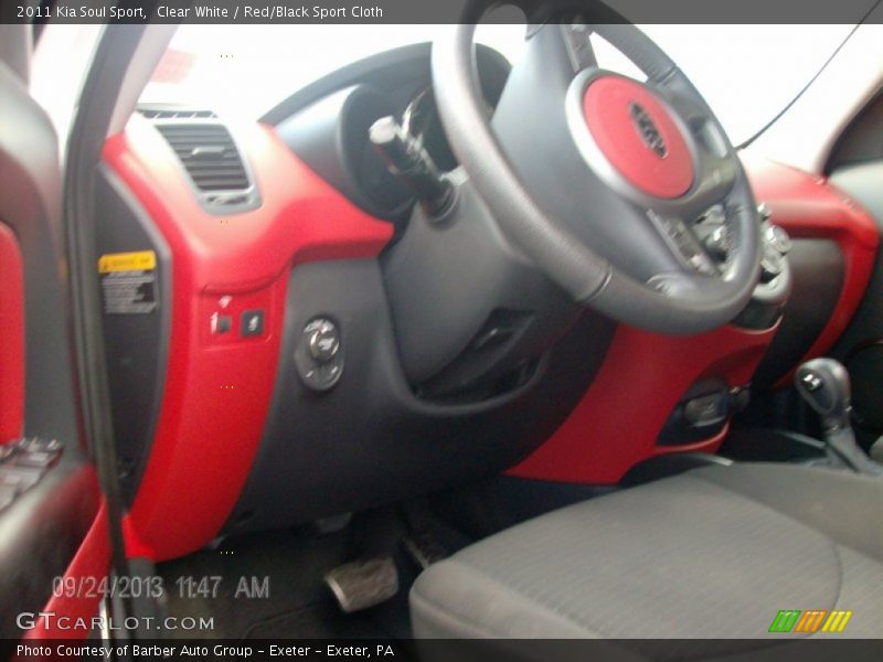 Clear White / Red/Black Sport Cloth 2011 Kia Soul Sport