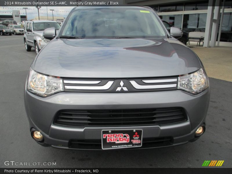Mercury Gray Metallic / Black 2014 Mitsubishi Outlander SE S-AWC