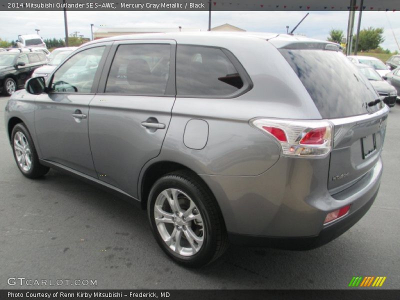 Mercury Gray Metallic / Black 2014 Mitsubishi Outlander SE S-AWC