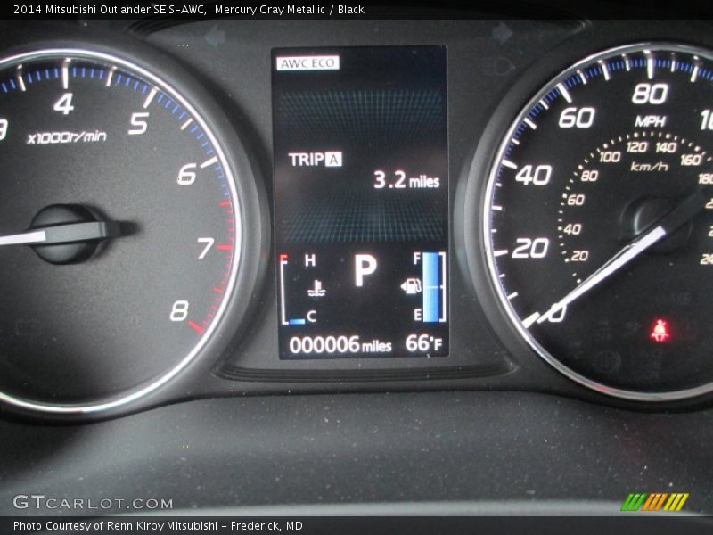Mercury Gray Metallic / Black 2014 Mitsubishi Outlander SE S-AWC