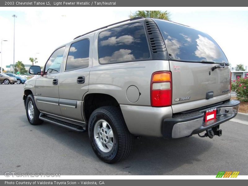 Light Pewter Metallic / Tan/Neutral 2003 Chevrolet Tahoe LS