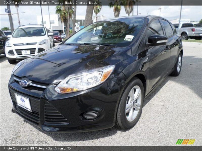 Tuxedo Black / Charcoal Black 2014 Ford Focus SE Hatchback