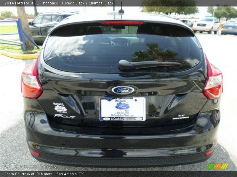 Tuxedo Black / Charcoal Black 2014 Ford Focus SE Hatchback